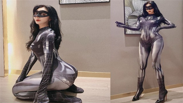 推特反差女神Vivian姐蜘蛛侠定制:黑丝美腿扛起狂插,颜射爆浆!